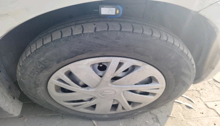 2012 Maruti Swift LXI, Petrol, Manual, 96,350 km, tyre