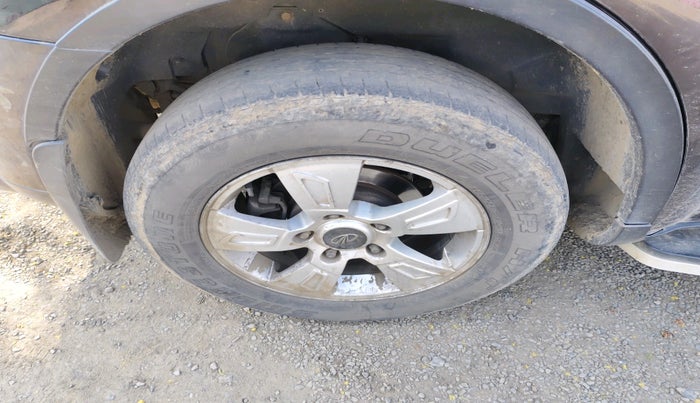 2015 Mahindra XUV500 W8, Diesel, Manual, 1,17,122 km, tyre