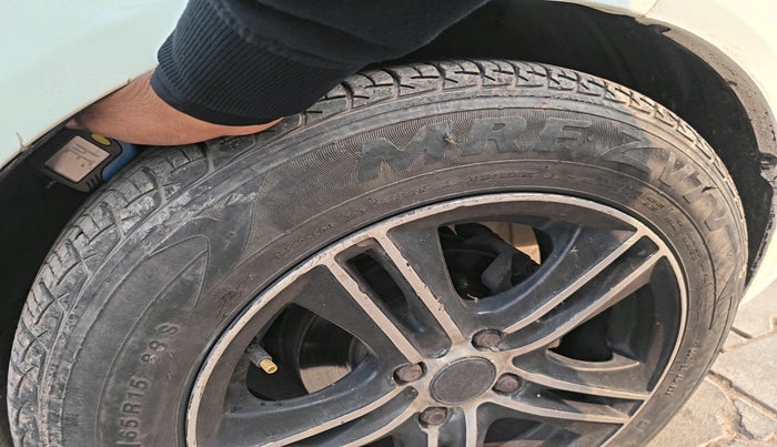 2015 Honda Amaze 1.5L I-DTEC S, Diesel, Manual, 1,02,753 km, tyre