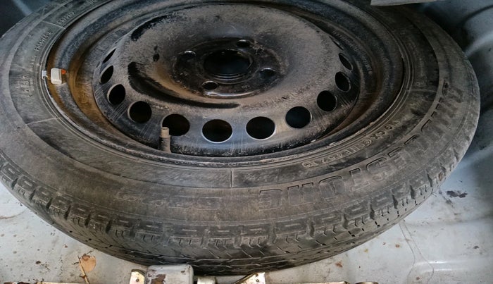 2016 Hyundai Xcent SX 1.2, Petrol, Manual, 92,315 km, tyre