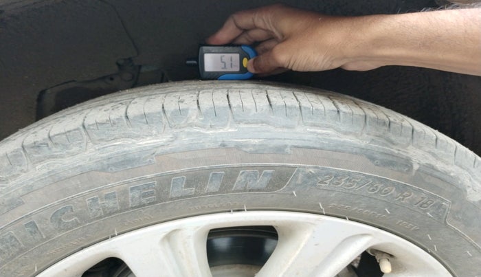 2016 Landrover DISCOVERY SPORT HSE Luxury, Diesel, Automatic, 1,35,229 km, tyre