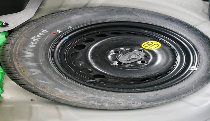 2021 Maruti Baleno ZETA PETROL 1.2, Petrol, Manual, 35,324 km, tyre