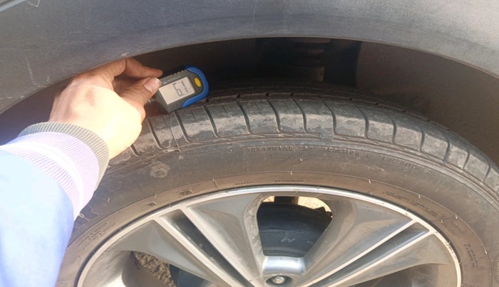 2017 Hyundai Creta SX PLUS AT 1.6 PETROL, Petrol, Automatic, 92,576 km, tyre