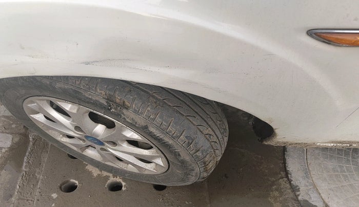 2013 Ford Figo TITANIUM 1.4 DIESEL, Diesel, Manual, 1,58,252 km, tyre