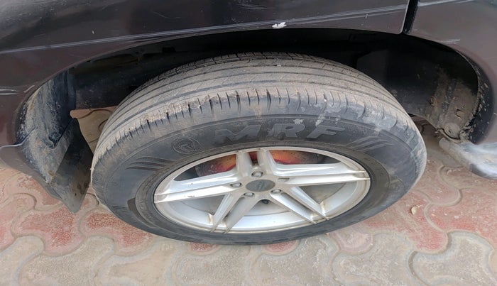 2020 Mahindra Scorpio S5, Diesel, Manual, 1,01,483 km, tyre