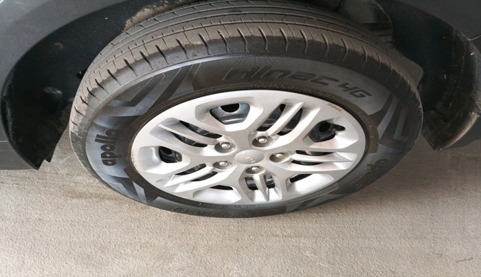 2023 KIA CARENS PRESTIGE 1.5 PETROL 7 STR, Petrol, Manual, 17,368 km, tyre