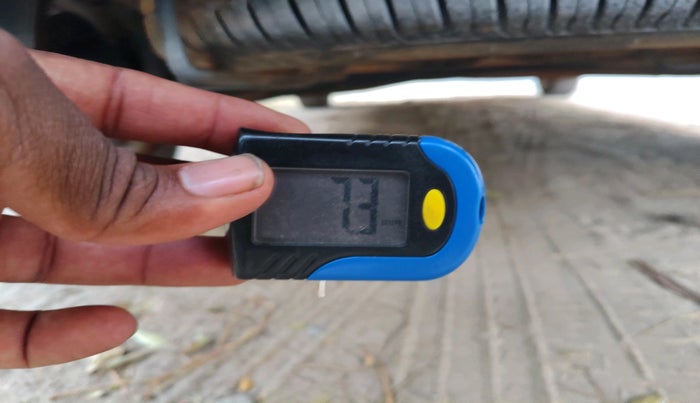 2020 Maruti Ertiga ZXI AT SHVS, Petrol, Automatic, 1,30,631 km, tyre