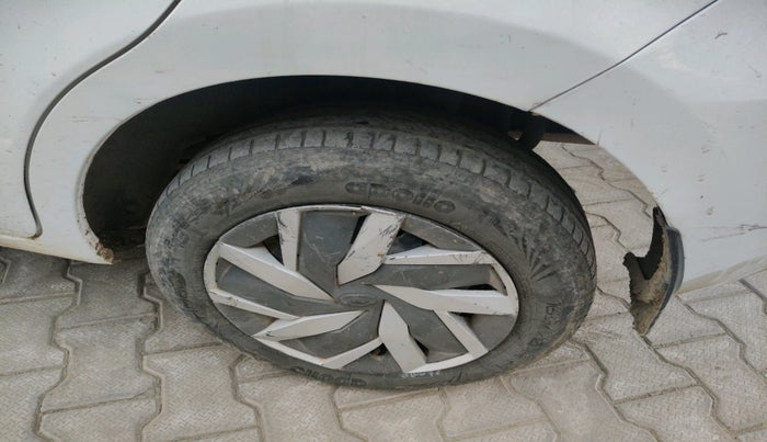 2019 Datsun Go T, Petrol, Manual, 66,627 km, tyre