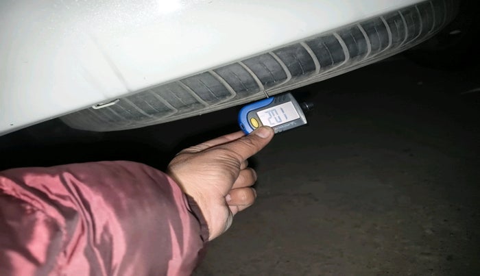 2017 Toyota Innova Crysta 2.4 VX 7 STR, Diesel, Manual, 1,86,195 km, tyre