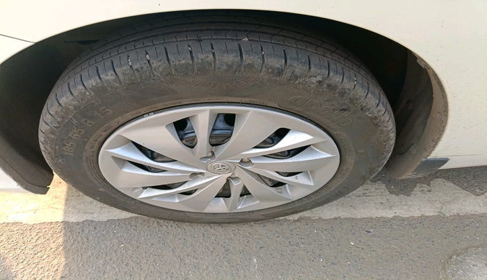 2022 Toyota Glanza E, Petrol, Manual, 27,988 km, tyre