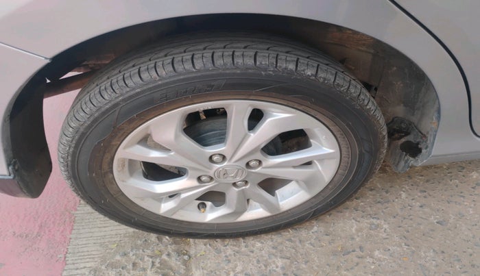 2019 Honda Amaze 1.2L I-VTEC VX, Petrol, Manual, 59,575 km, tyre