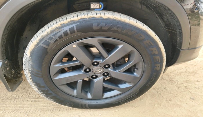 2023 Tata Harrier XT PLUS 2.0L KRYOTEC DARK EDITON, Diesel, Manual, 35,540 km, tyre