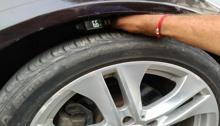 2012 Mercedes Benz C Class C250 CDI AT AVANTGARDE, Diesel, Automatic, 65,637 km, tyre