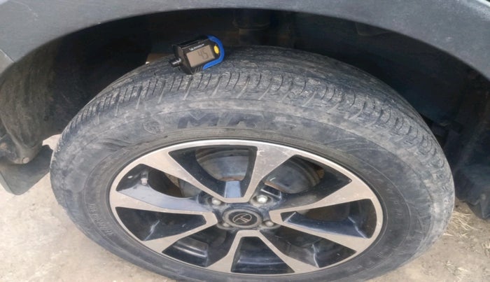 2021 Tata NEXON EV XZ PLUS, Electric, Automatic, 63,639 km, tyre