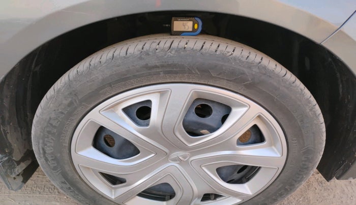 2023 Tata ALTROZ XM PLUS PETROL, Petrol, Manual, 22,112 km, tyre