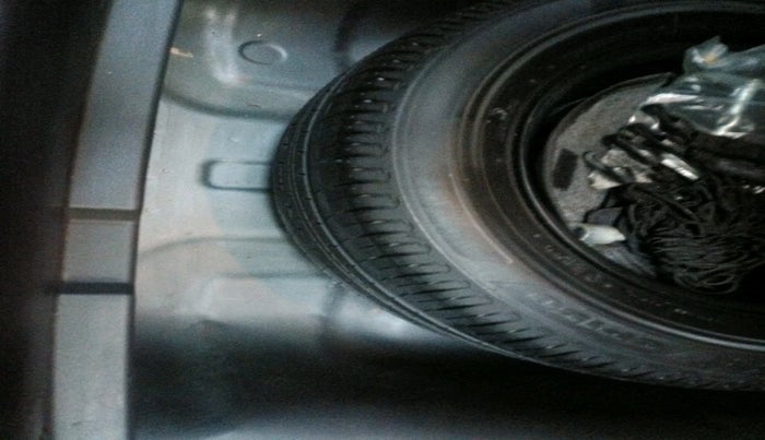 2021 Hyundai Verna SX (O) 1.5 VTVT IVT, Petrol, Automatic, 33,876 km, tyre