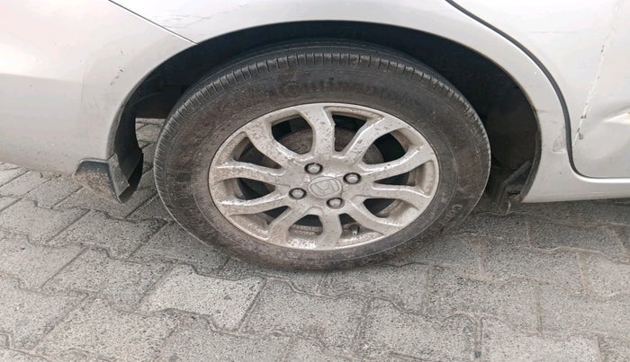 2013 Honda Amaze 1.2L I-VTEC VX, Petrol, Manual, 87,742 km, tyre