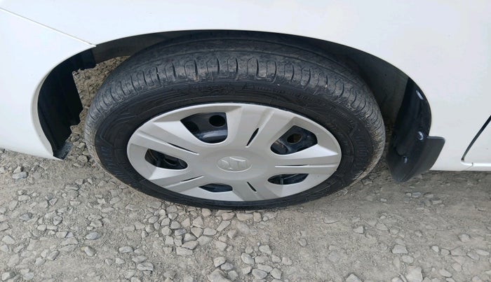 2016 Maruti Wagon R 1.0 VXI AMT, Petrol, Automatic, 53,745 km, tyre