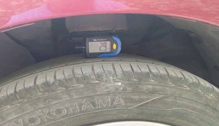 2011 Nissan Sunny XL, Petrol, Manual, 78,872 km, tyre