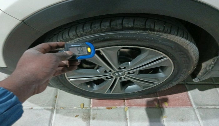 2016 Hyundai Creta SX PLUS AT 1.6 DIESEL, Diesel, Automatic, 1,75,968 km, tyre