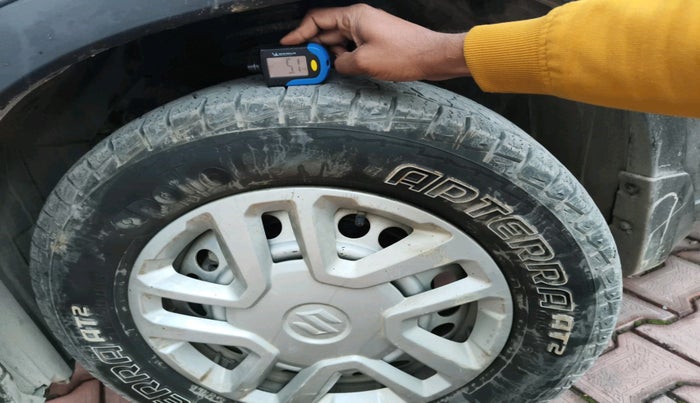 2020 Maruti Vitara Brezza LXI, Petrol, Manual, 77,302 km, tyre