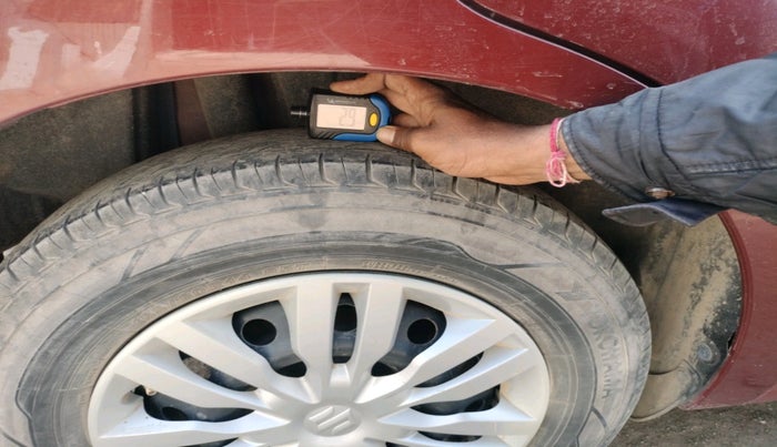 2019 Maruti Dzire VDI AMT, Diesel, Automatic, 87,982 km, tyre