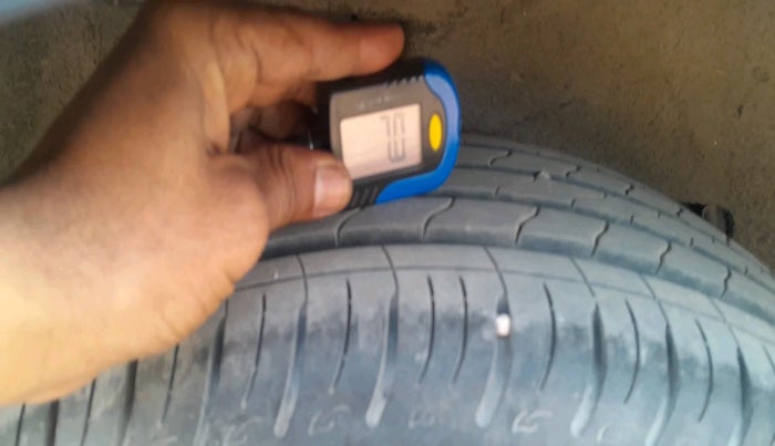 2024 Mahindra XUV700 AX 7 LUXURY D MT 7 STR, Diesel, Manual, 16,335 km, tyre