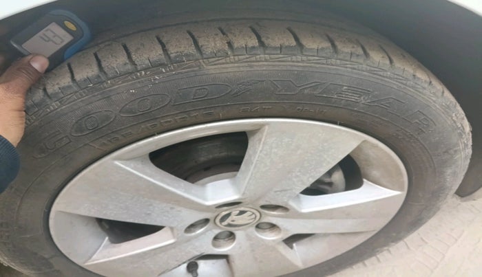 2019 Skoda Rapid AMBITION 1.6 MPI MT, Petrol, Manual, 39,566 km, tyre