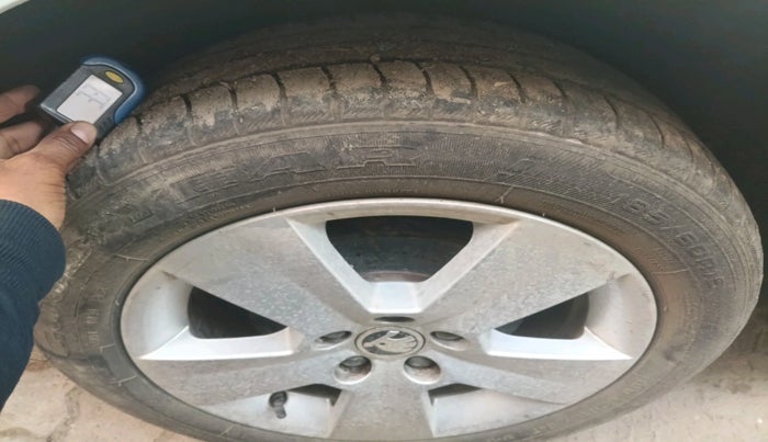 2019 Skoda Rapid AMBITION 1.6 MPI MT, Petrol, Manual, 39,566 km, tyre