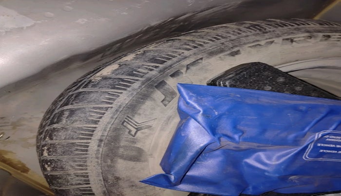 2016 Maruti Celerio VXI, Petrol, Manual, 34,139 km, tyre