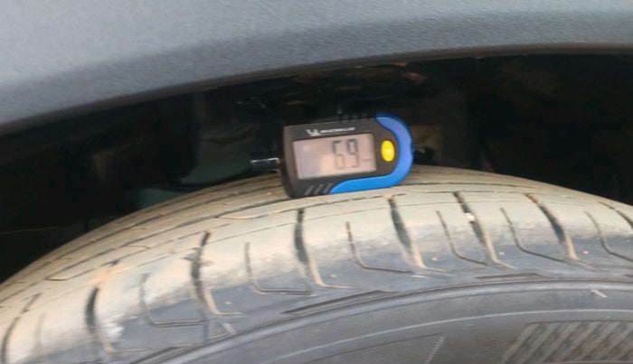 2023 Tata NEXON CREATIVE+ DCA 1.2 PETROL, Petrol, Automatic, 12,300 km, tyre