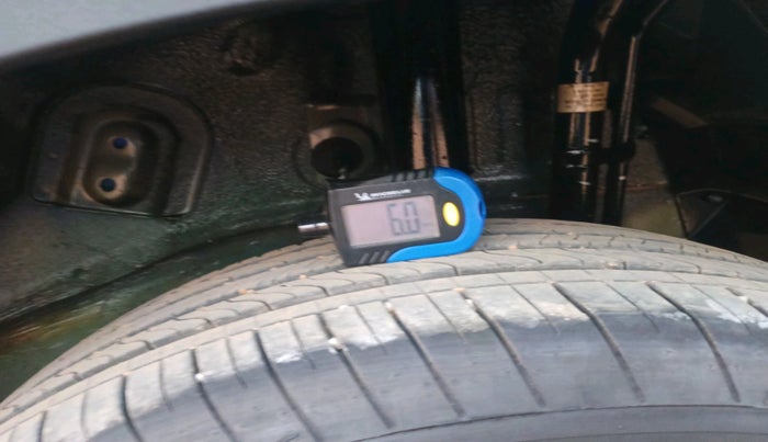 2023 Tata NEXON CREATIVE+ DCA 1.2 PETROL, Petrol, Automatic, 12,300 km, tyre