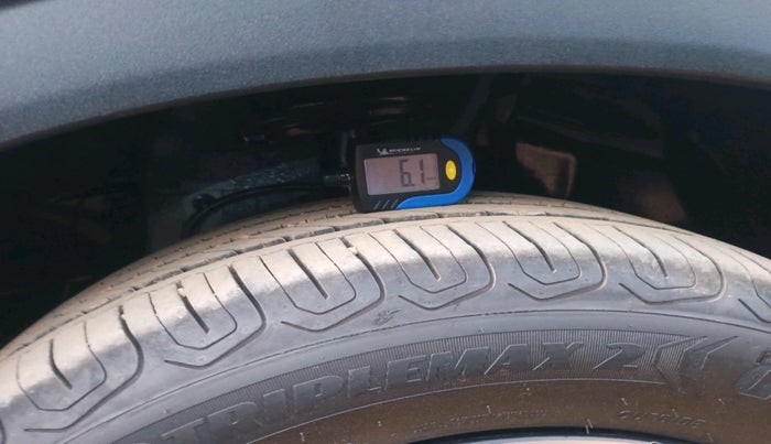 2023 Tata NEXON CREATIVE+ DCA 1.2 PETROL, Petrol, Automatic, 12,300 km, tyre