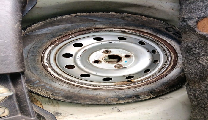 2013 Maruti Swift LDI, Diesel, Manual, 1,10,688 km, tyre