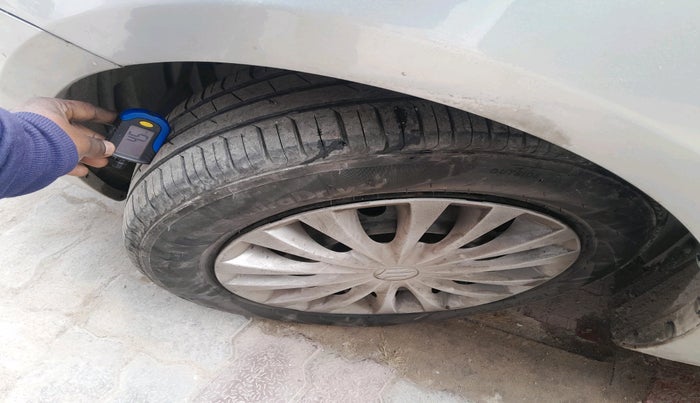 2017 Maruti Ciaz DELTA DIESEL 1.3, Diesel, Manual, 1,38,794 km, tyre