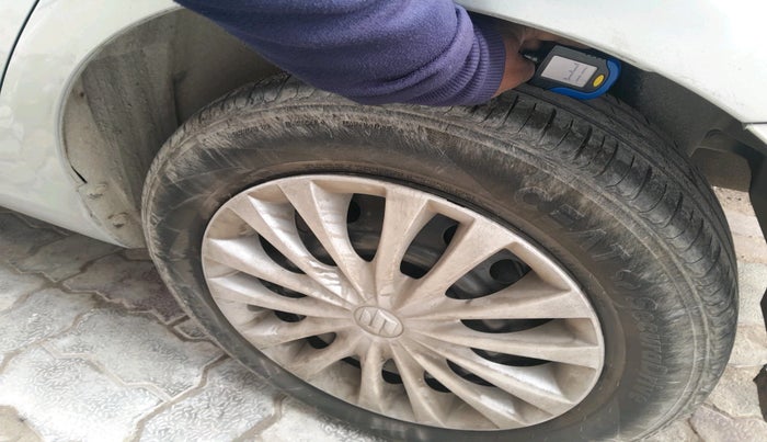 2017 Maruti Ciaz DELTA DIESEL 1.3, Diesel, Manual, 1,38,794 km, tyre