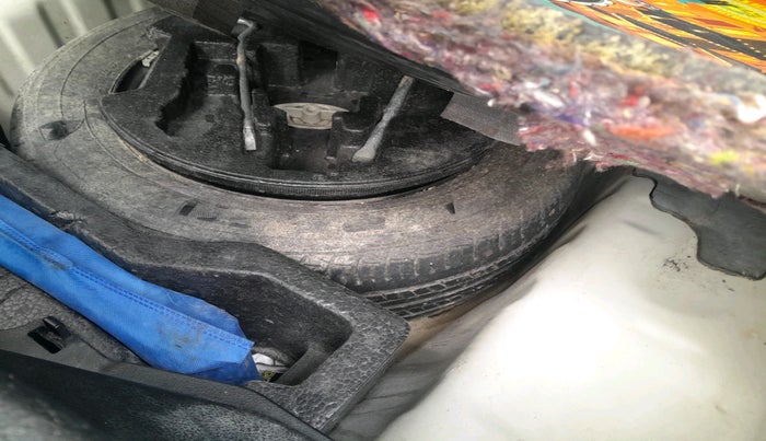 2017 Maruti Ciaz DELTA DIESEL 1.3, Diesel, Manual, 1,38,794 km, tyre