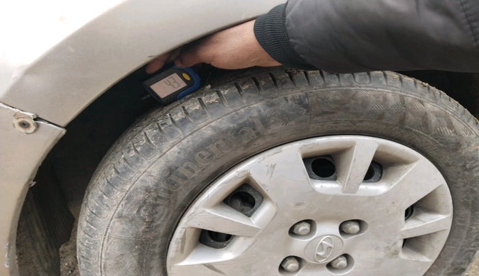 2013 Hyundai i20 MAGNA (O) 1.2, Petrol, Manual, 68,035 km, tyre