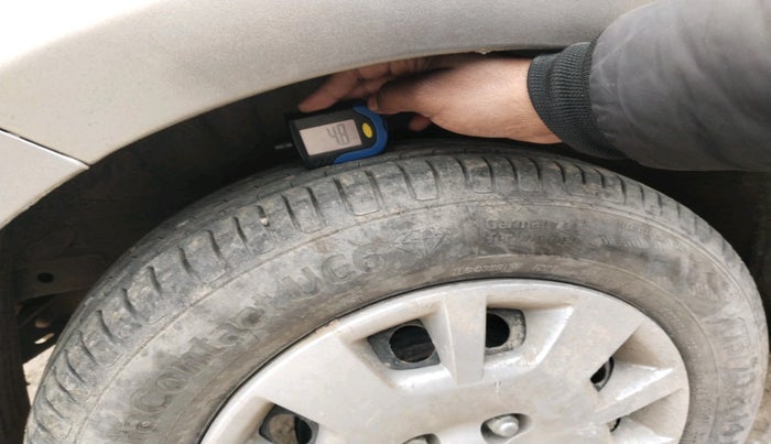 2013 Hyundai i20 MAGNA (O) 1.2, Petrol, Manual, 68,035 km, tyre