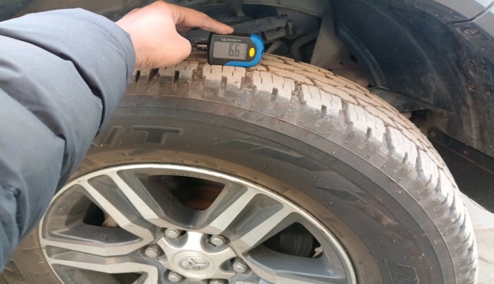 2017 Toyota Fortuner 2.8 4X2 MT, Diesel, Manual, 1,66,059 km, tyre