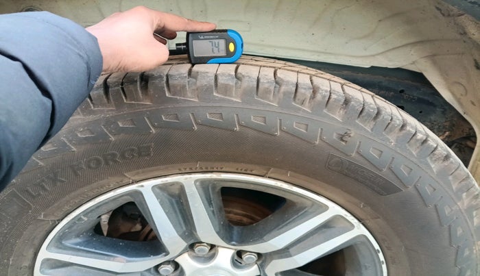 2017 Toyota Fortuner 2.8 4X2 MT, Diesel, Manual, 1,66,059 km, tyre