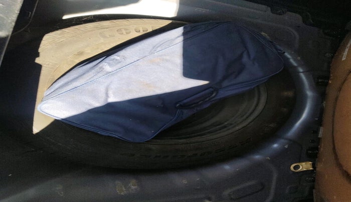 2019 Hyundai VENUE SX PLUS 1.0 TURBO DCT, Petrol, Automatic, 54,667 km, tyre