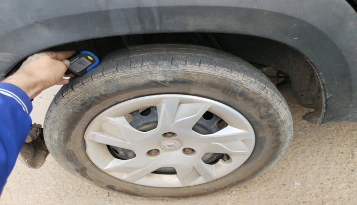 2020 Renault Kwid RXL, Petrol, Manual, 1,12,390 km, tyre