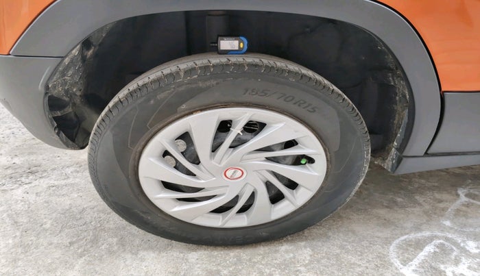 2022 Tata PUNCH ADVENTURE MT, Petrol, Manual, 37,321 km, tyre