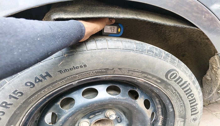 2015 Ford Ecosport AMBIENTE 1.5L DIESEL, Diesel, Manual, 1,50,002 km, tyre