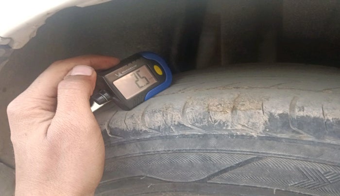 2020 Maruti Swift VXI, Petrol, Manual, 35,809 km, tyre