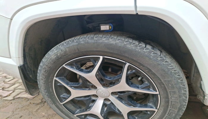 2022 Jeep MERIDIAN LIMITED (O) 4X2 AT, Diesel, Automatic, 67,855 km, tyre