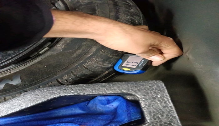 2018 Maruti Ciaz ZETA 1.5 SHVS MT PETROL, Petrol, Manual, 1,01,545 km, tyre