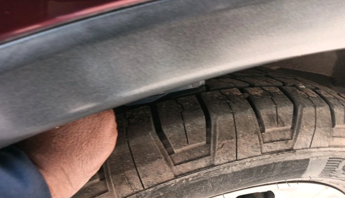 2015 Honda CRV 2.4L 4WD AVN AT, Petrol, Automatic, 1,35,734 km, tyre