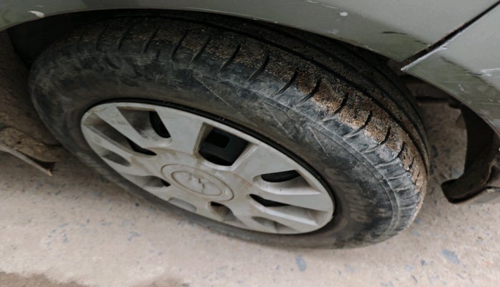 2013 Chevrolet Spark LT 1.0, Petrol, Manual, 50,812 km, tyre